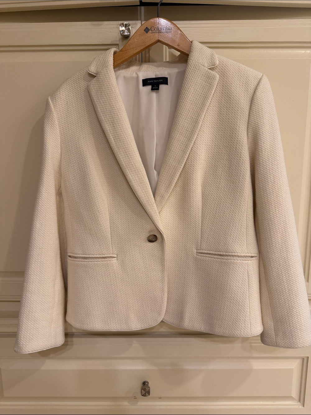 Ann Taylor Ivory Textured Single-Button Blazer
